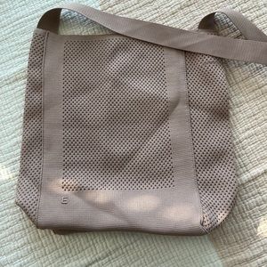 Everlane Do-It-All Tote
